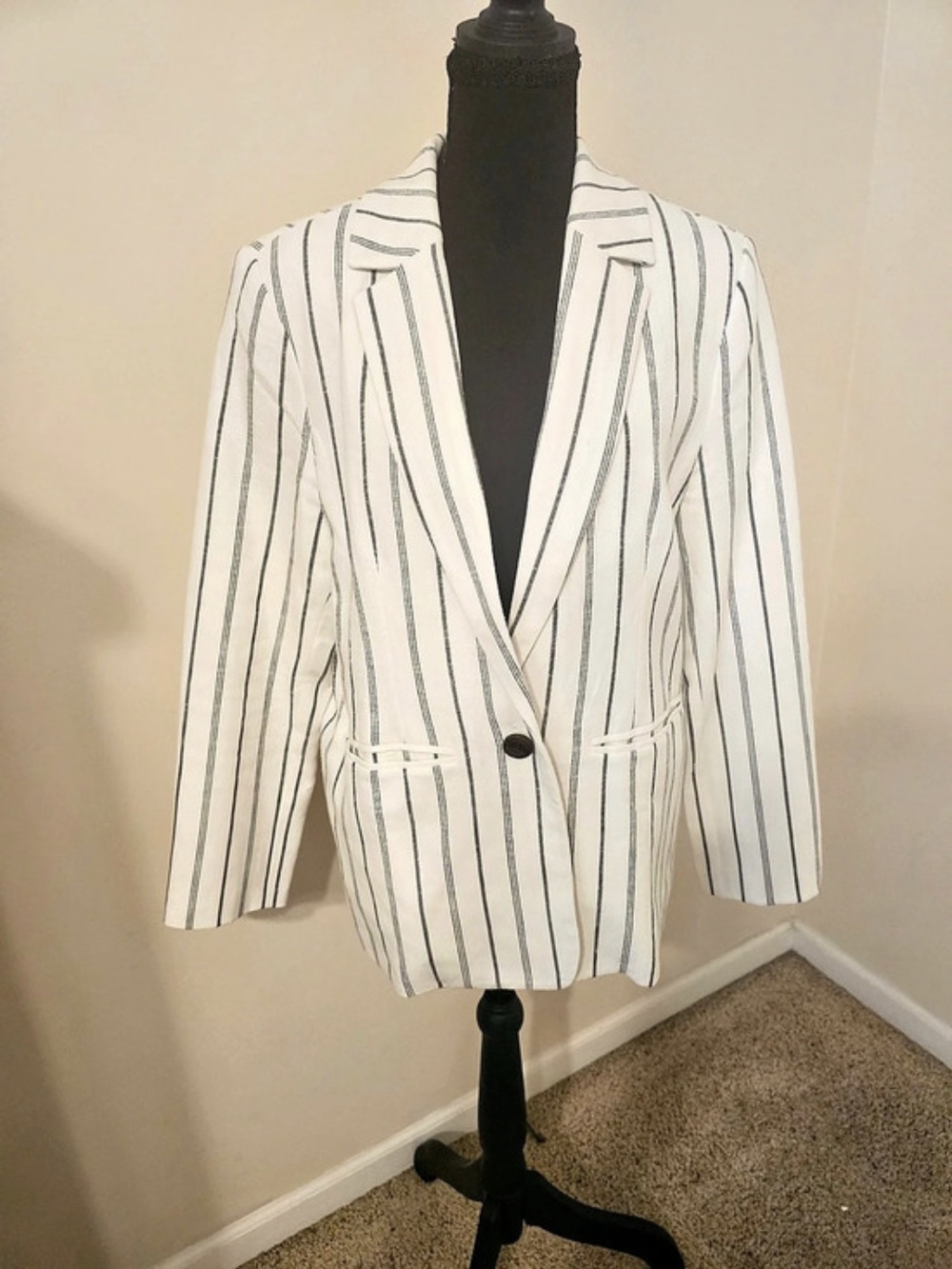 Old Navy Striped Double-Breasted Linen-Blend Blazer White & Black Medium